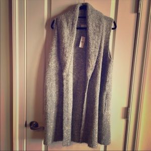Lou & Grey soft oversized grey Boucle sweater vest